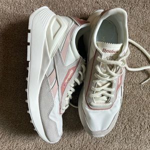 Reebok Legacy NWOT